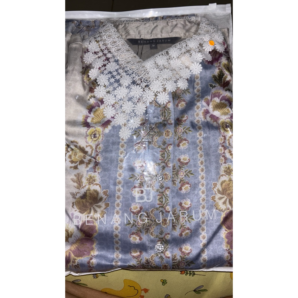 RAYA BLOOMING PLEATED BENANG JARUM M