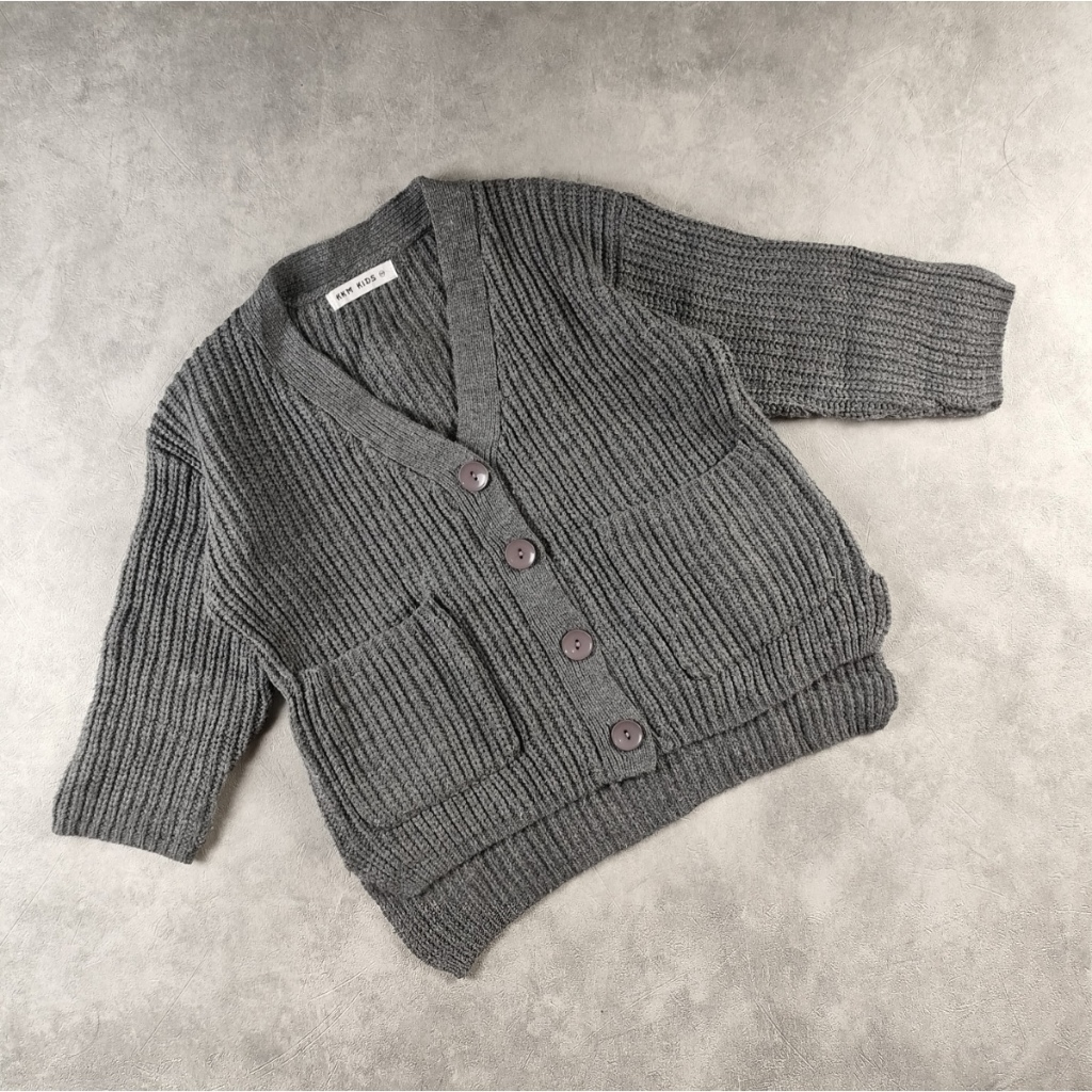 Cardigan rajut anak perempuan size 6 - 7 tahun kecil ( baca deskripsi )