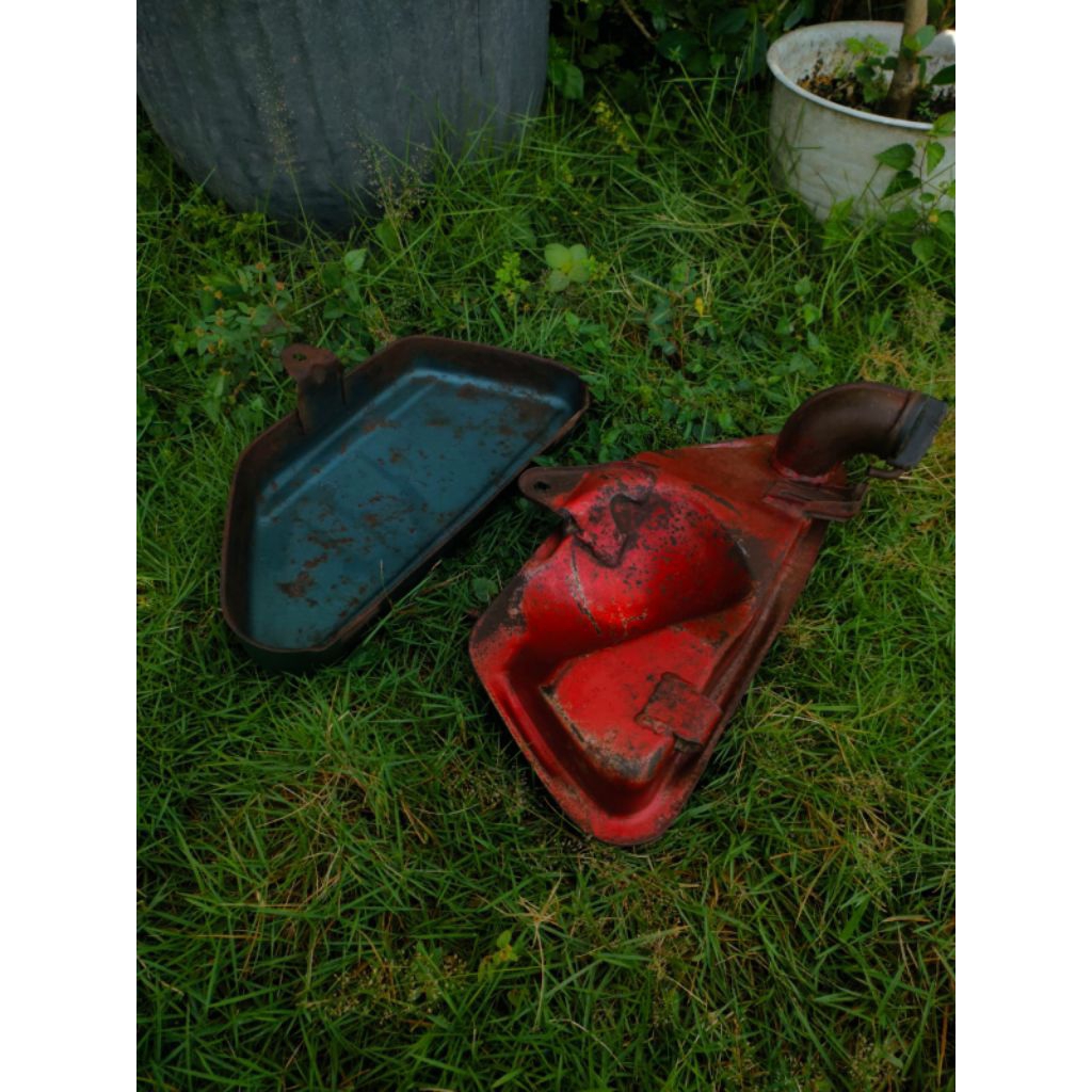 TUTUP AKI/TEPONG AKI ORIGINAL COPOTAN YAMAHA RS100 ORIGINAL LEPASAN KONDISI SIAP PAKAI