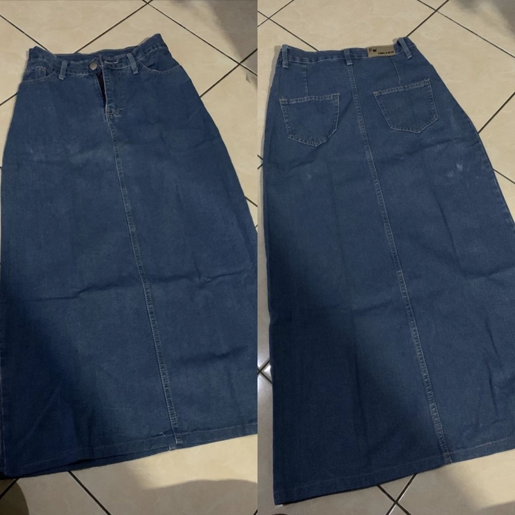[PRELOVED] ROK JEANS PANJANG BIRU