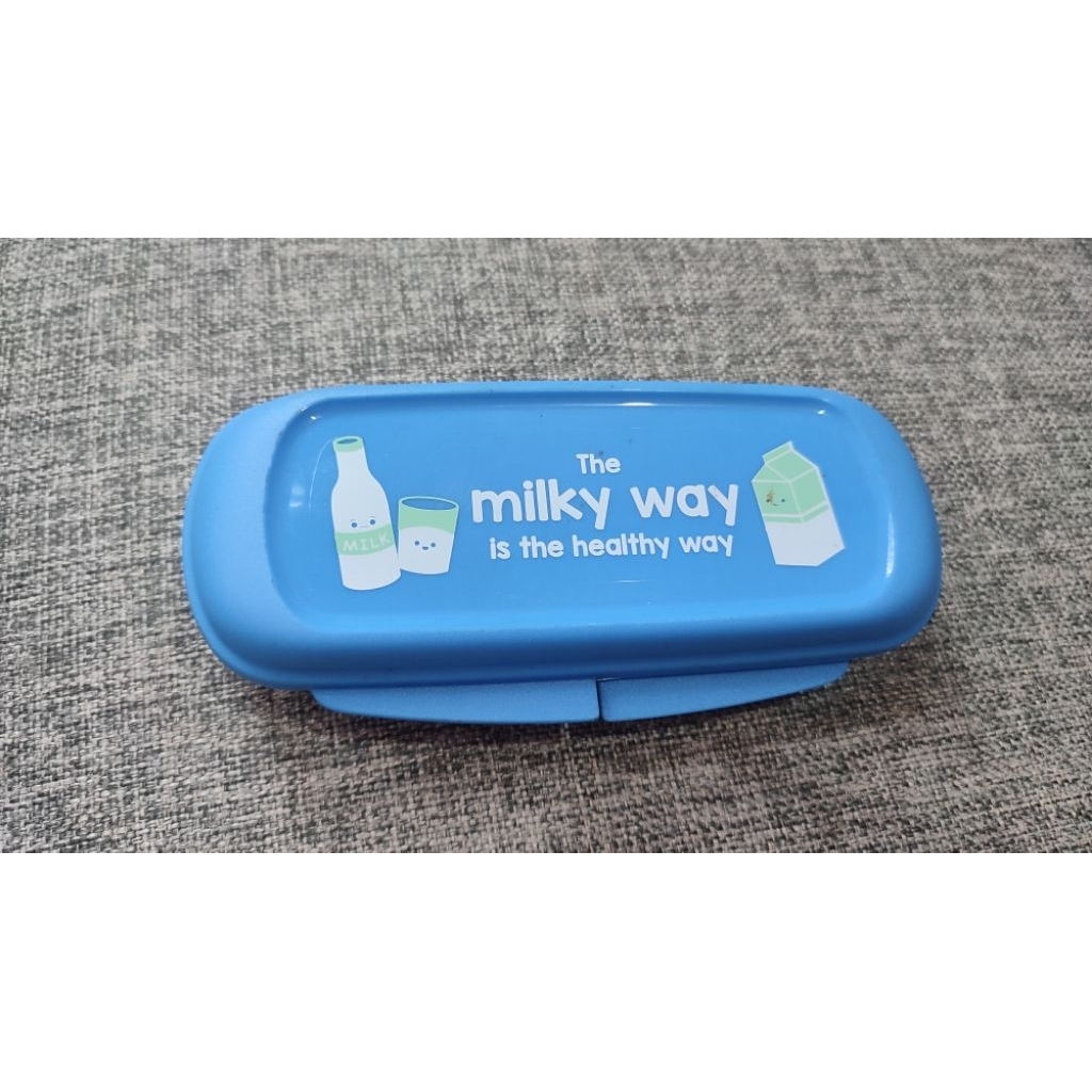 set sendok bayi tupperware BARU bukan second