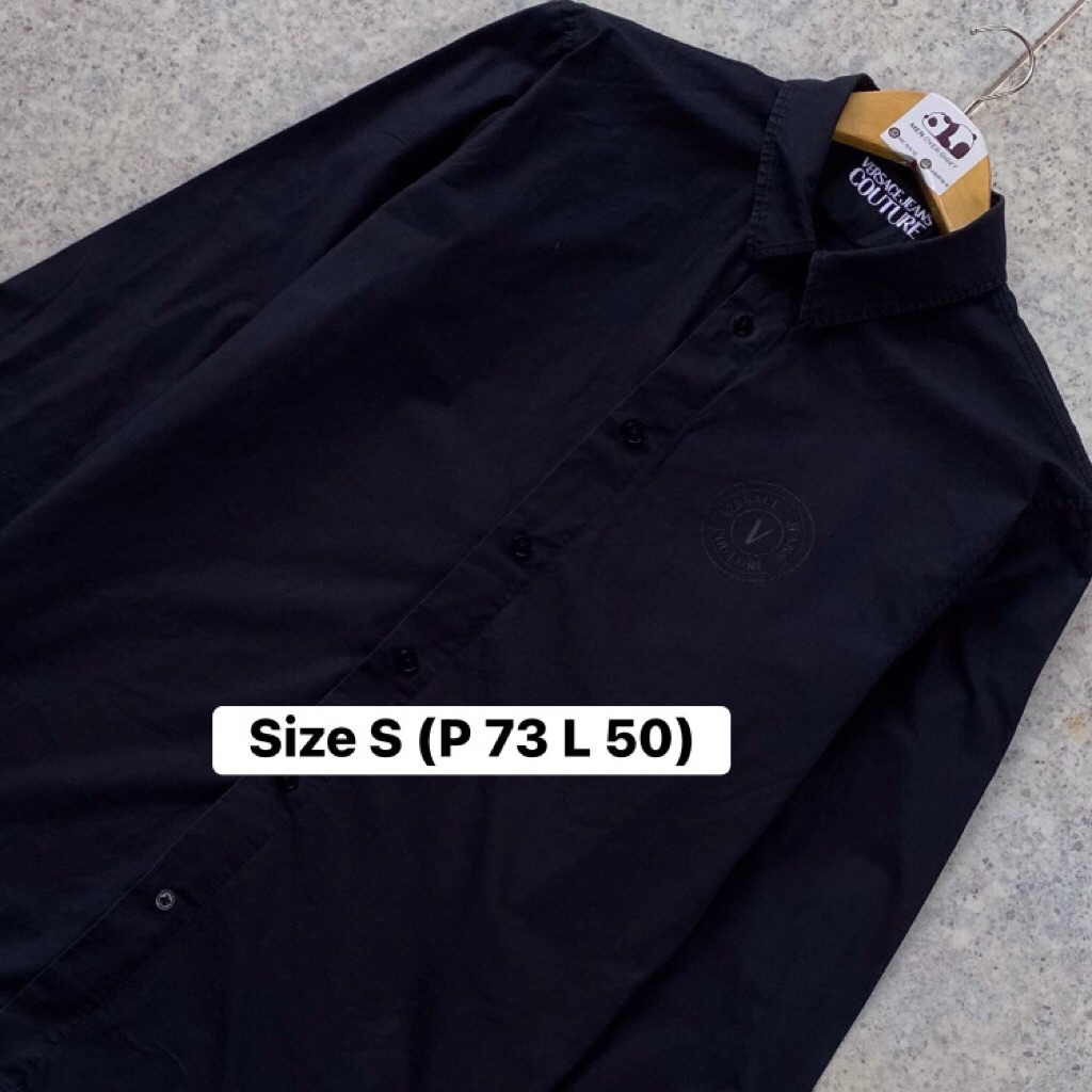 Kemeja Hitam Versace