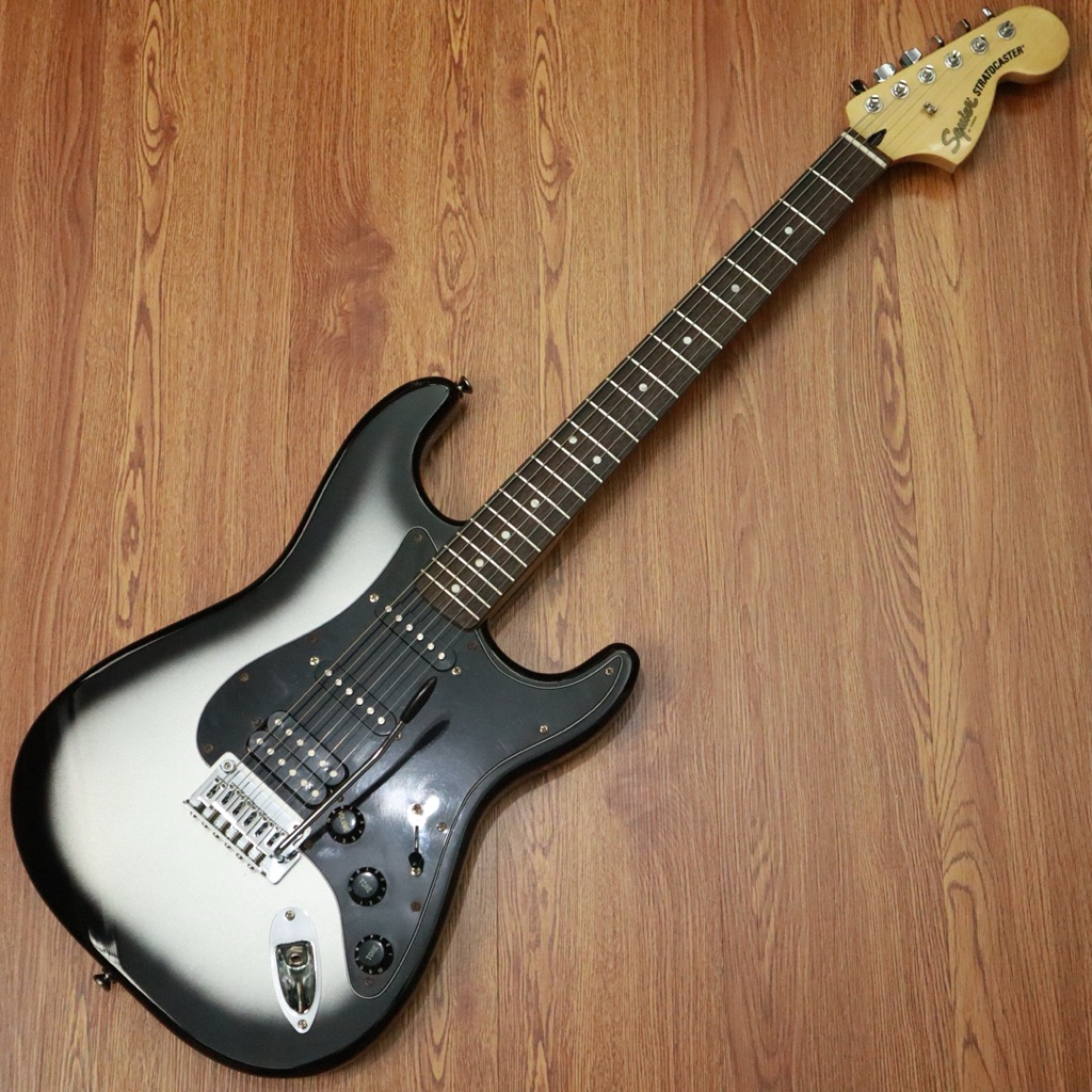 Squier FSR Stratocaster Affinity in Silverburst