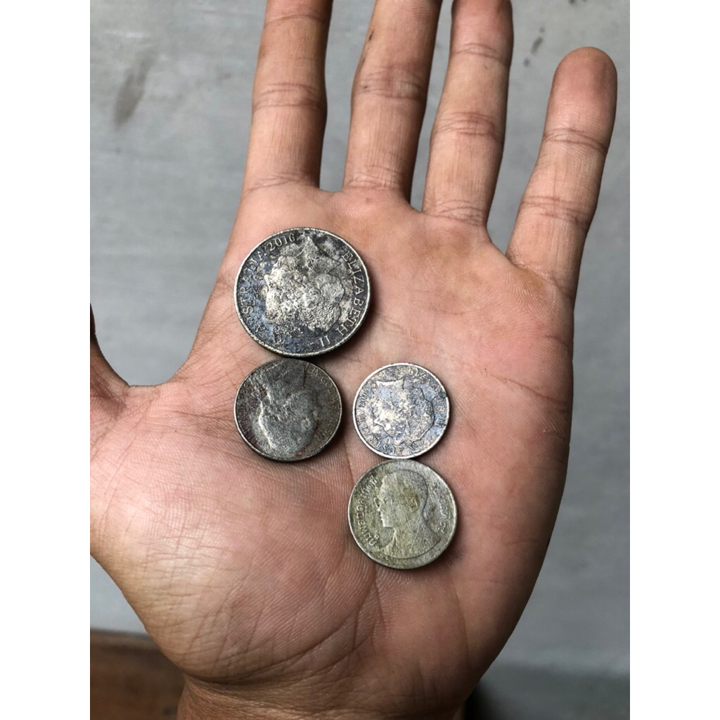 4 Uang koin kuno Belanda