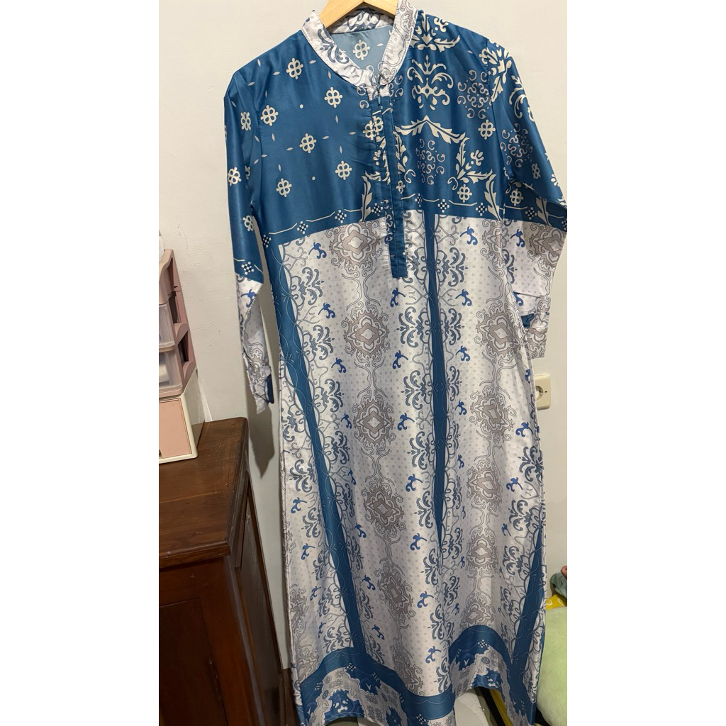 Preloved gamis silk biru putih