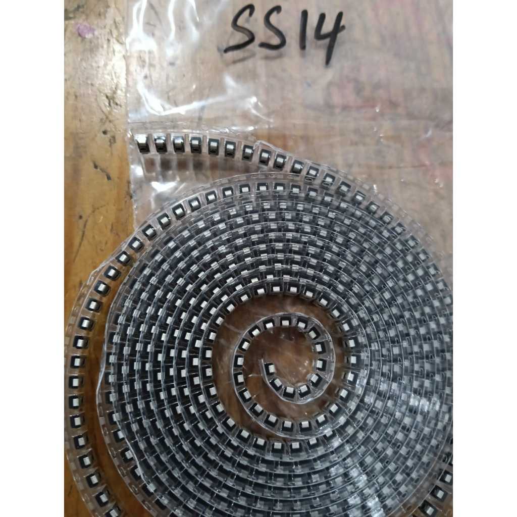 Dioda SMD SMD Type SS14 SS14    Harga di atas harga per pcs ya