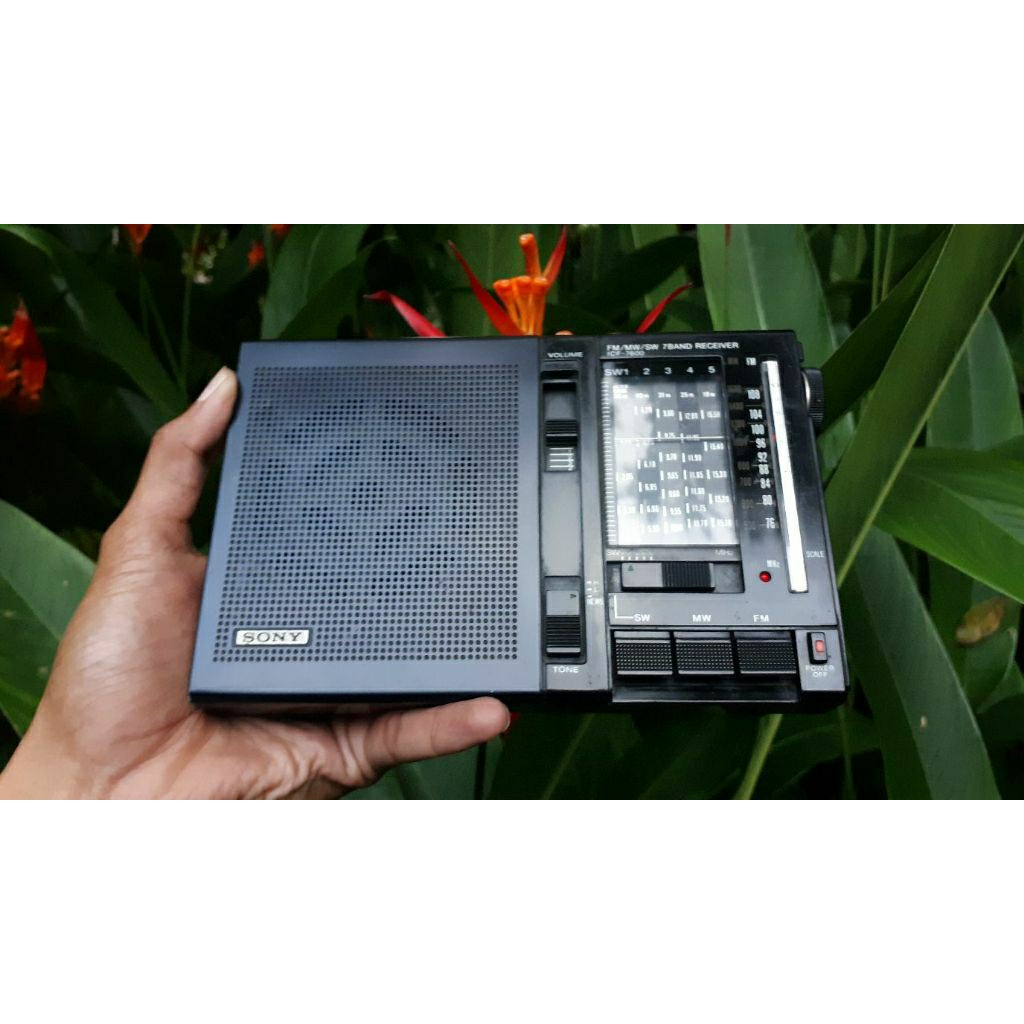 Radio SONY ICF-7600 7 Band Istimewa BONUS GRUNDIG YB 120