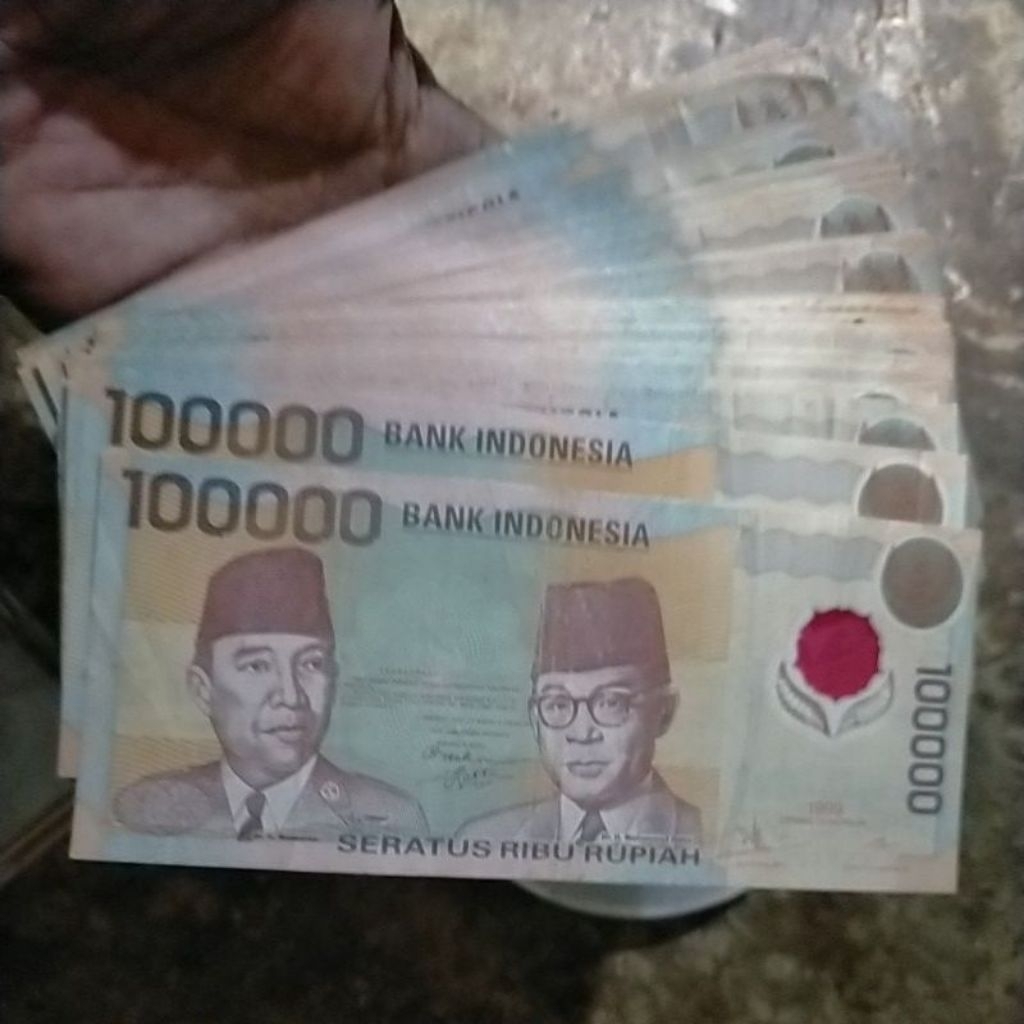 Uang 100000 polymer Sukarno 1999
