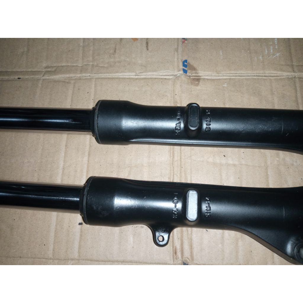 As shock tabung depan Beat ESP beat fi Vario 110 Vario 125 old Vario 125 led Vario 150 lama vario 15