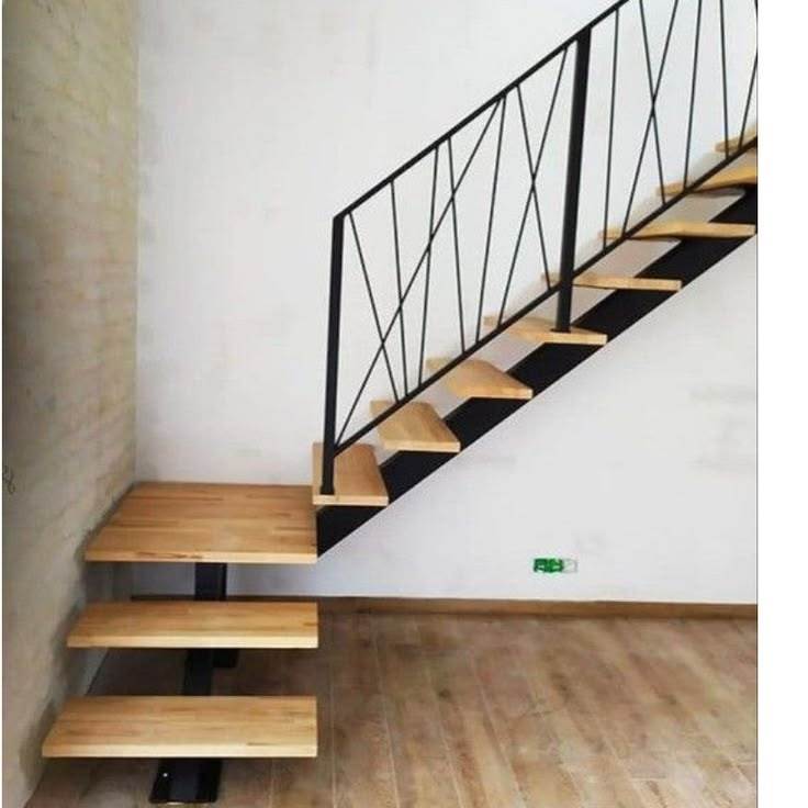 Tangga Rebah Besi Minimalis Rangka Hollow Galvanis Trap Kayu Cat Hitam Dop