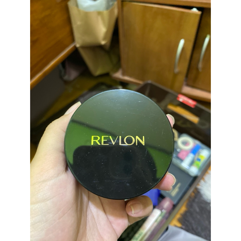 PRELOVED Loose Powder REVLON