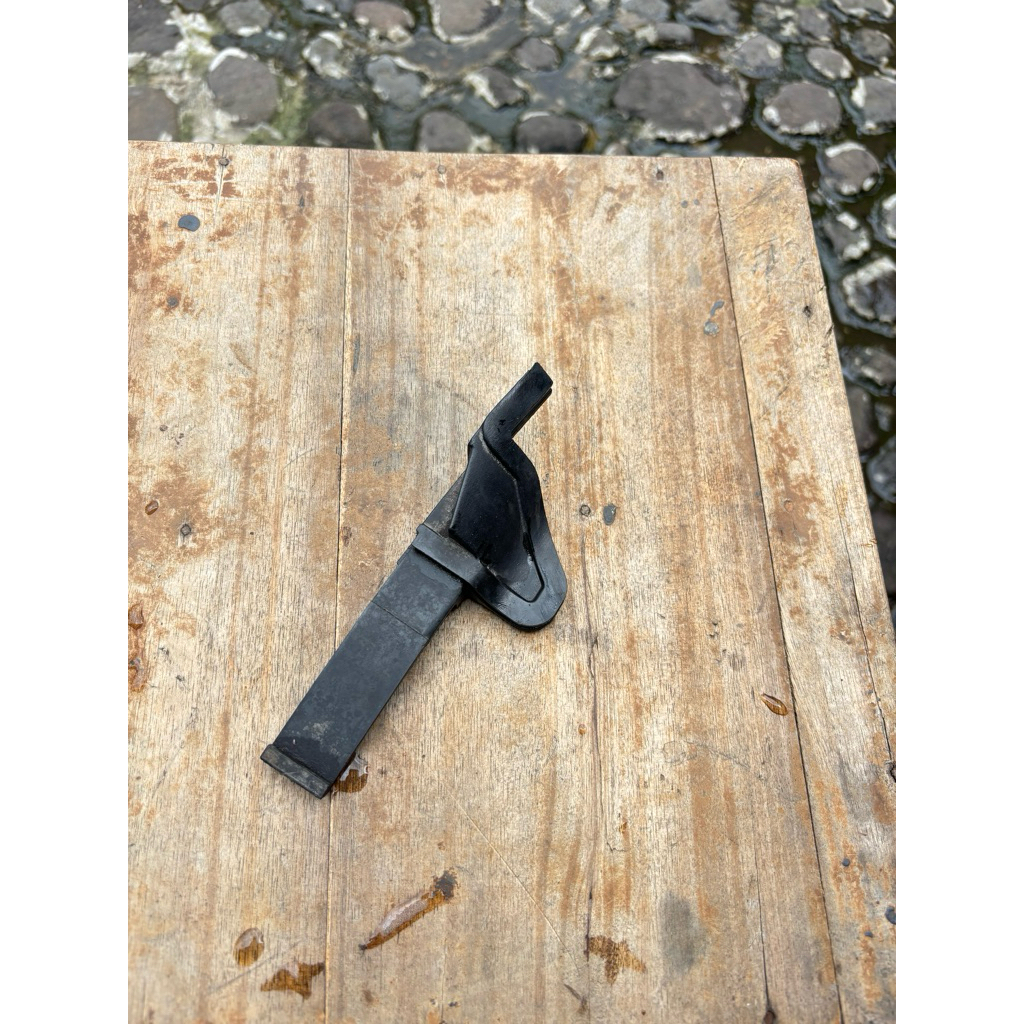 Karet tutup cover magnet fizr bagian atas original