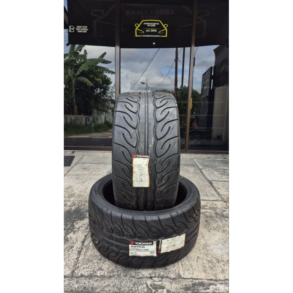 Ban yokohama advan neova AD08 275/30 R19