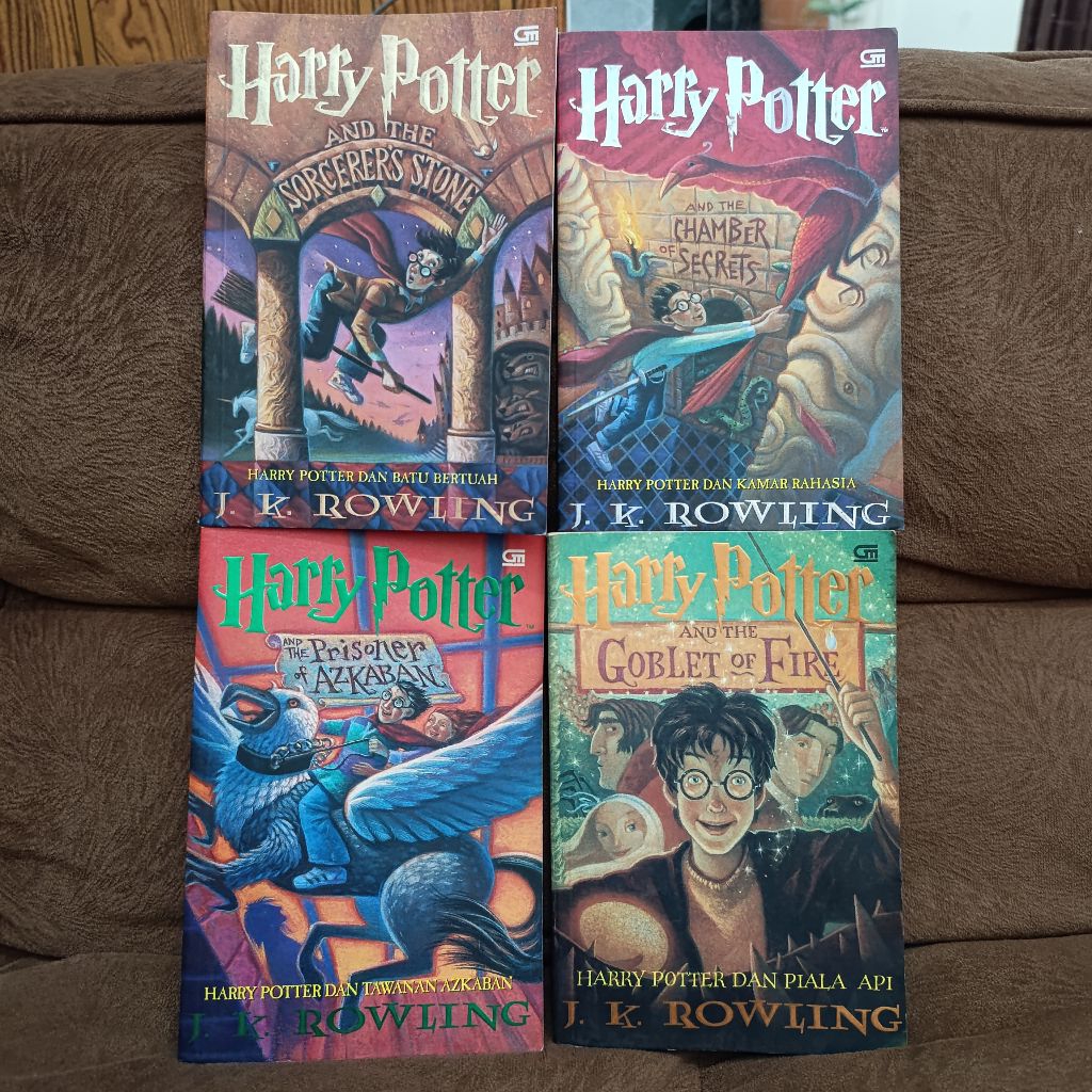 Harry Potter original set 1-4 edisi bahasa Indonesia (1 paket)
