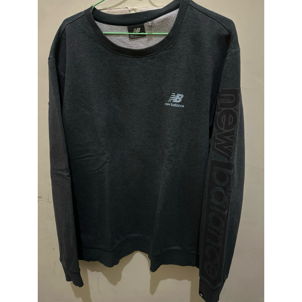 CN CREWNECK NEW BALANCE