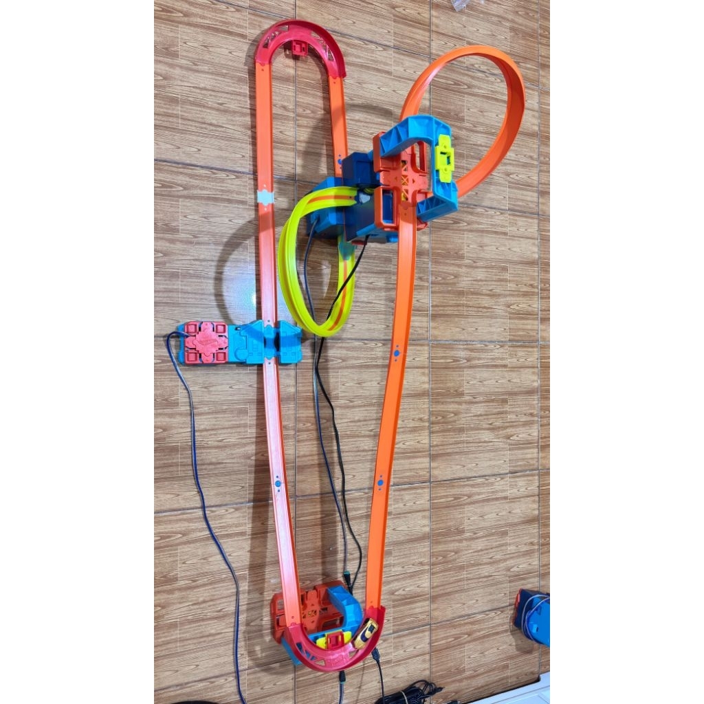 track hot wheels track builder flying booster electric bekas fungsi normal