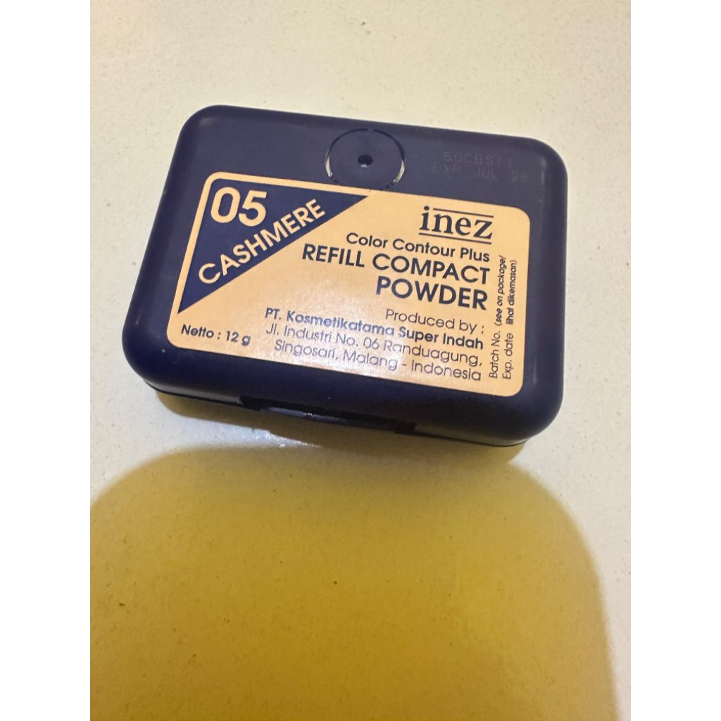 bedak padat Inez