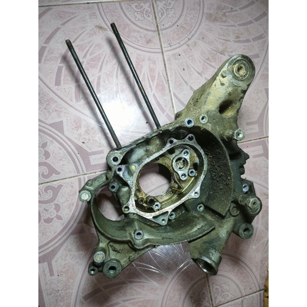 RENGKES KANAN HONDA VARIO KZR 125 ORIGINAL