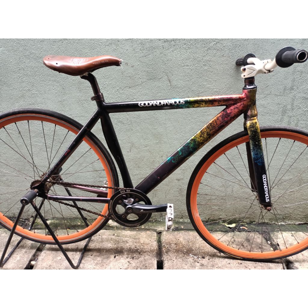 DIJUAL FRAMESET, ( batangan dan fork) FIXIE SOLOIST 77 GEN 1 size 48cm lecet pemakaian aja