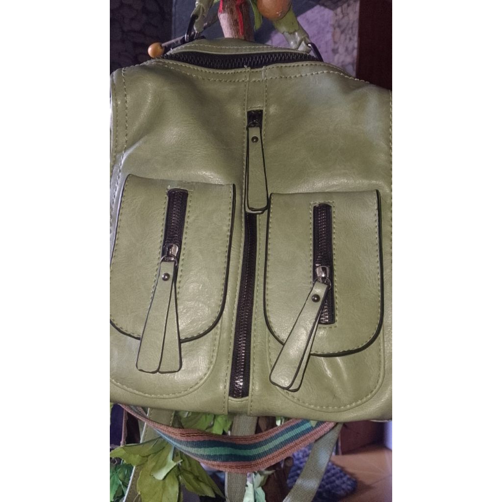 Tas ransel bisa selempang kulit sintetis preloved second