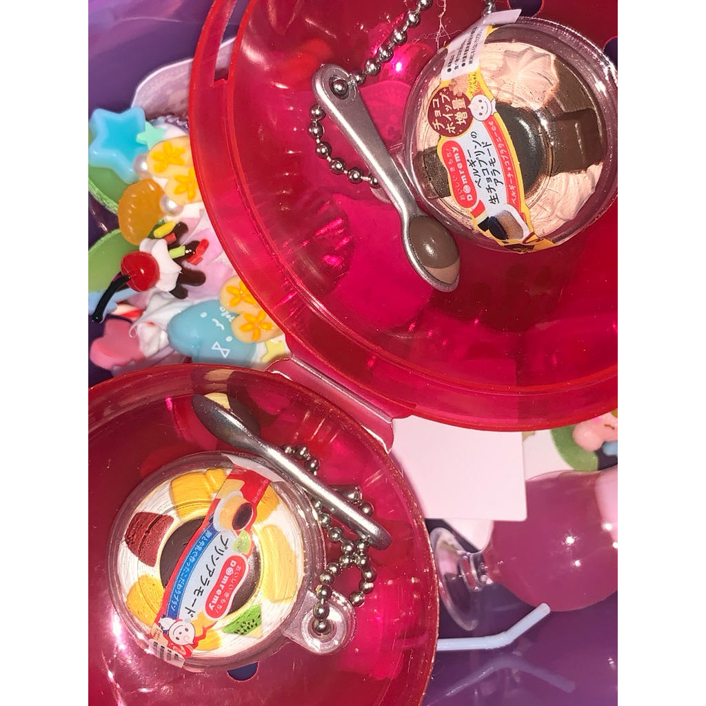 gacha pudding keychain