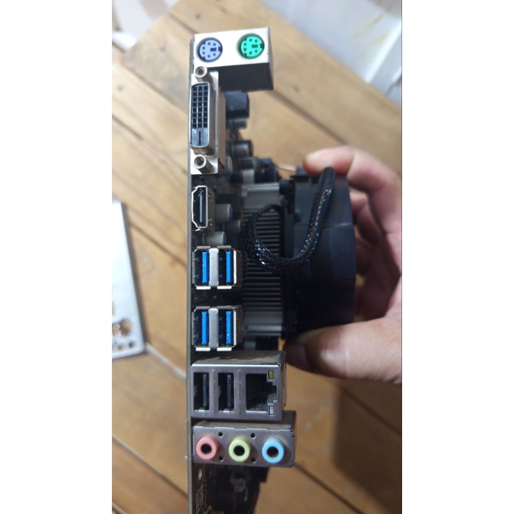 paket Mobo MSI pro A320 + ryzen 5 3500