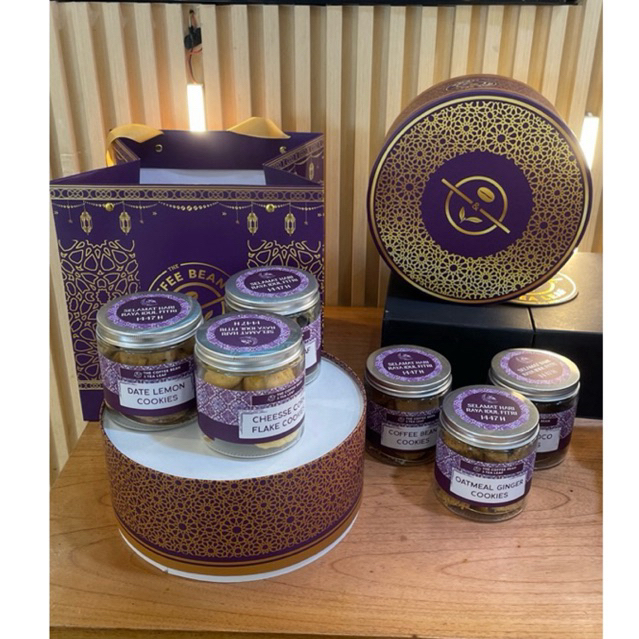 GRAND HAMPERS BY THE COFFEE BEAN AND TEA LEAF