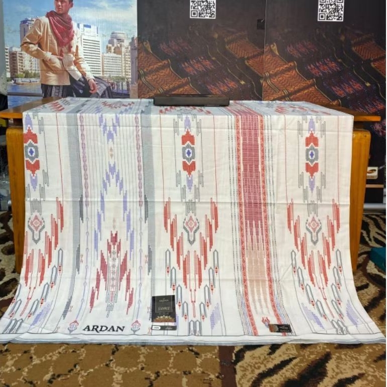 Sarung Pria Dewasa Ardan Brilliant Premium Putih sarung ardan brilliant putih cerah