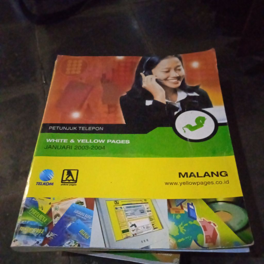 buku petunjuk Tilpon, Malang, white & yellow pages Januari 2003-2004, buku original