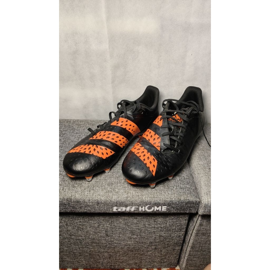 sepatu bola size 47