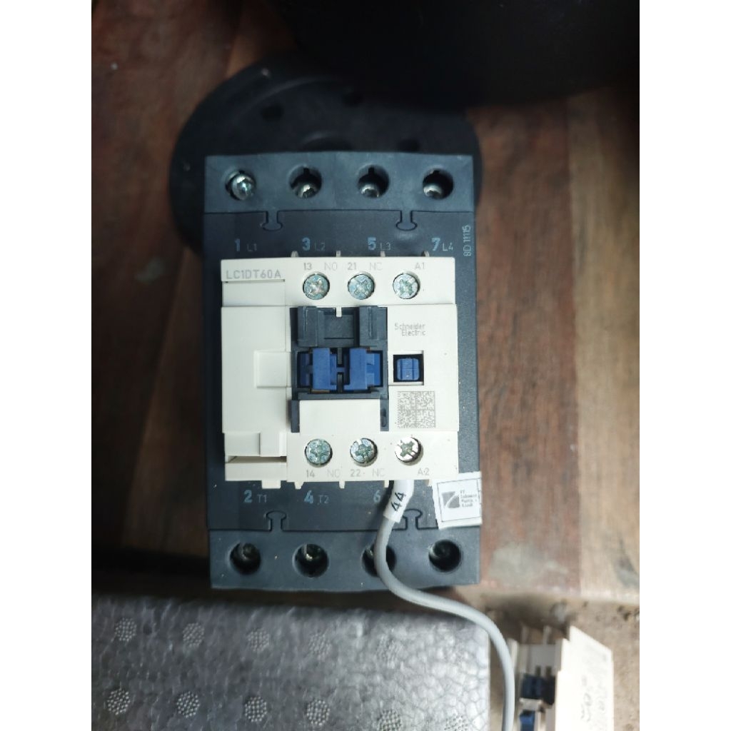 kontaktor schneider 4P LC1DT60A, contactor schneider 60A