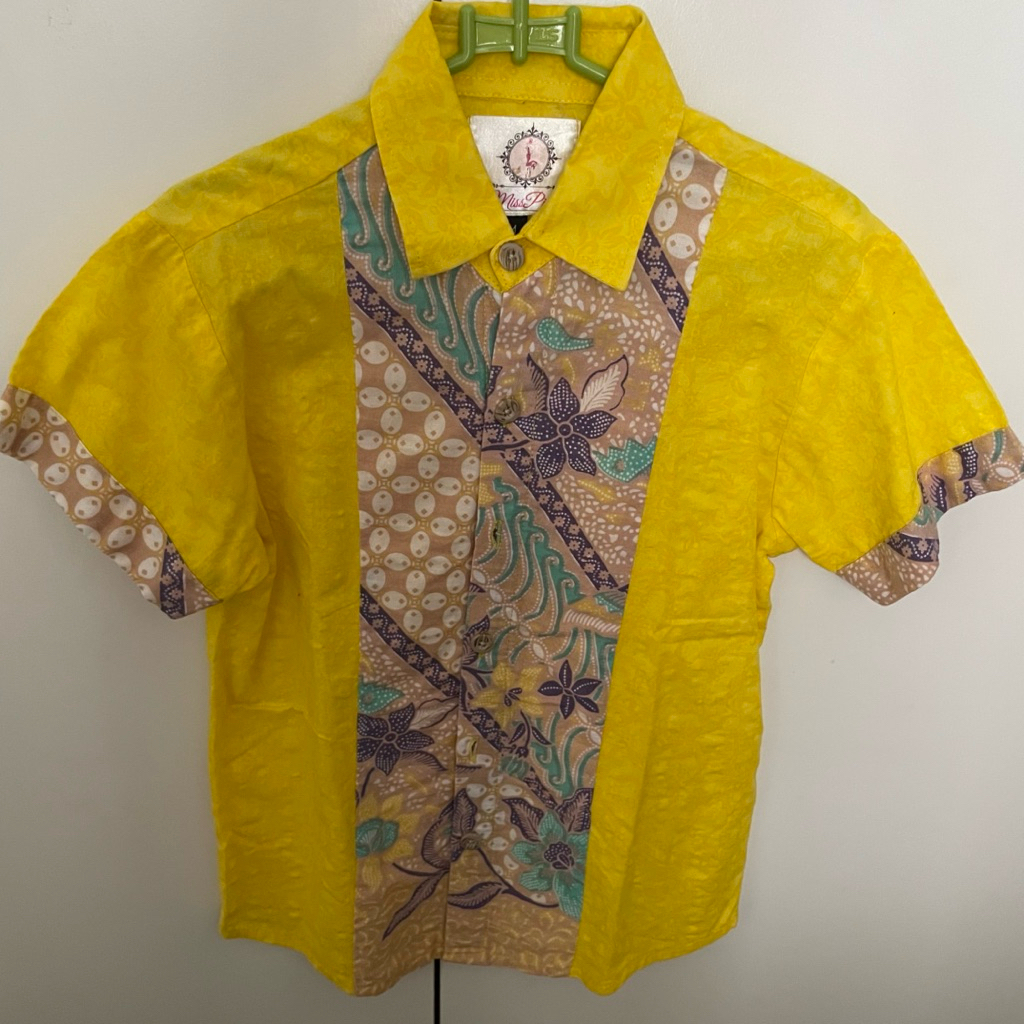 Preloved Batik Modern Kuning Anak Laki