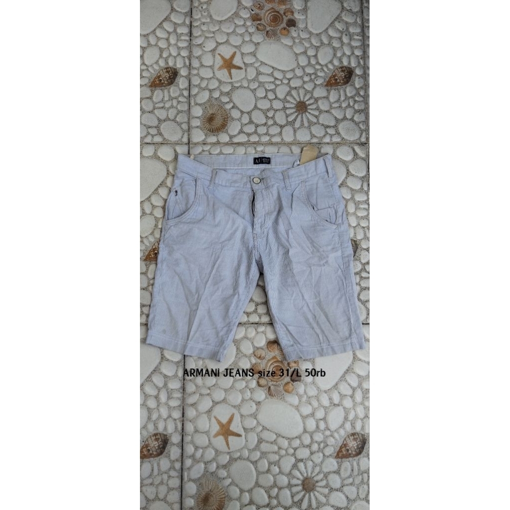 Celana Pendek Preloved ARMANI JEANS Size 31 Fit to L