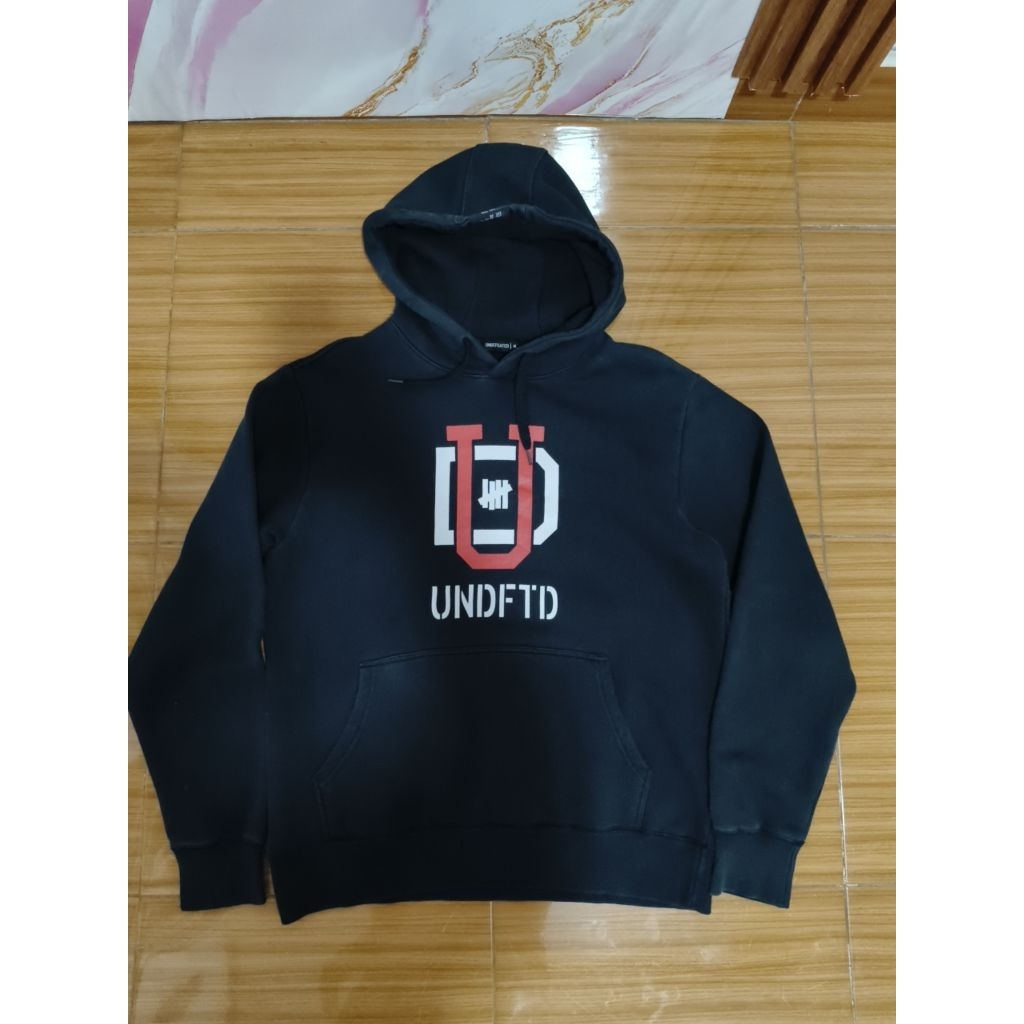 Hoodie Undefeated