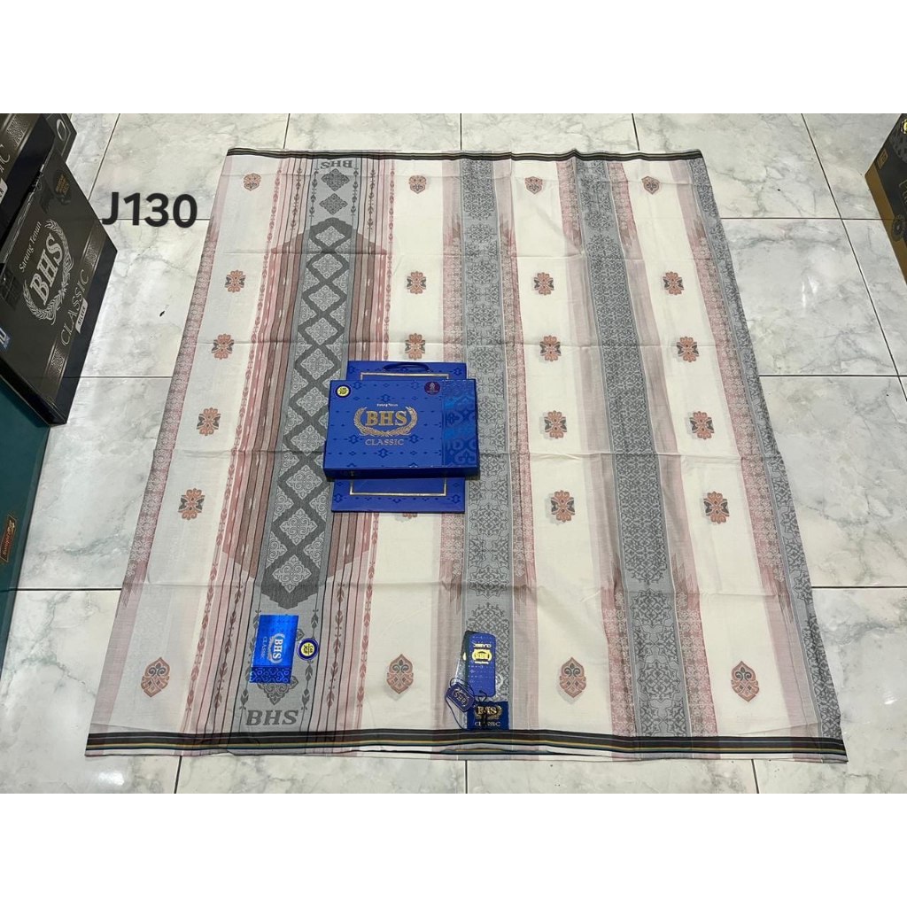 SARUNG BHS CLASSIC JACQUARD GOLD PUTIH