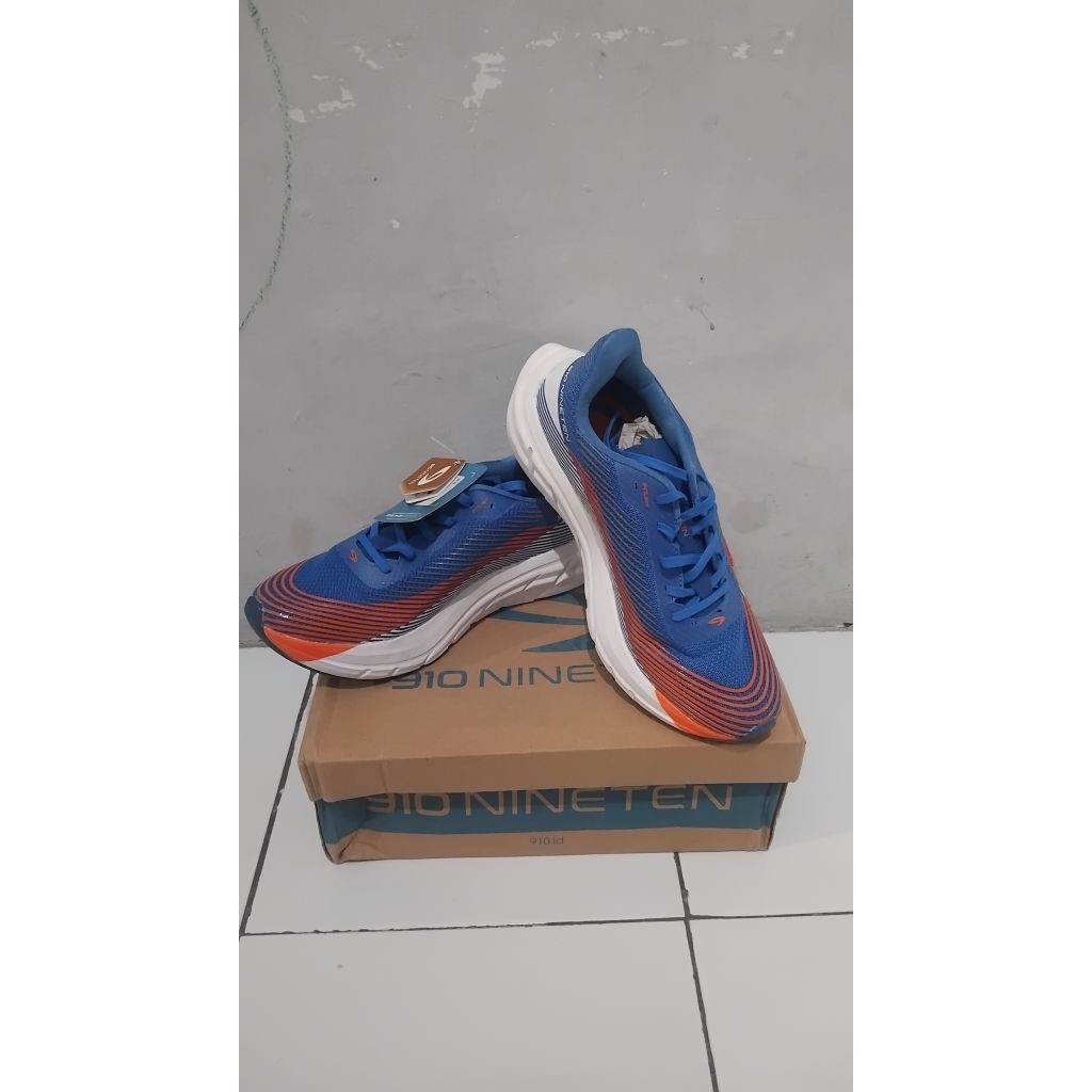 910 Reishika Bolster