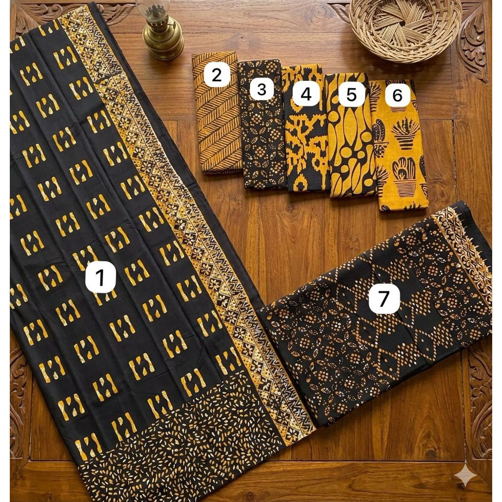 Batik cap. kuning dasar hitam