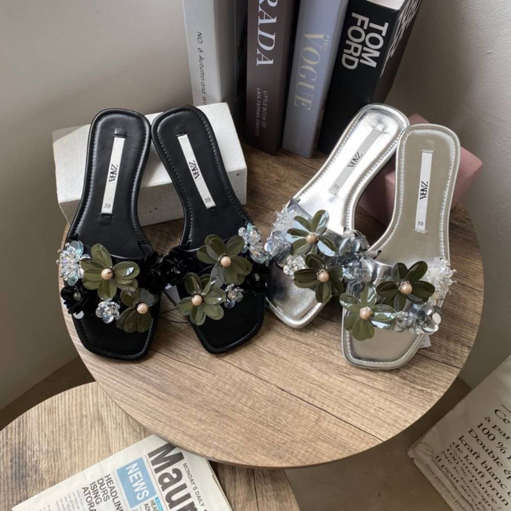 ZR FLOWER FLAT SANDALS