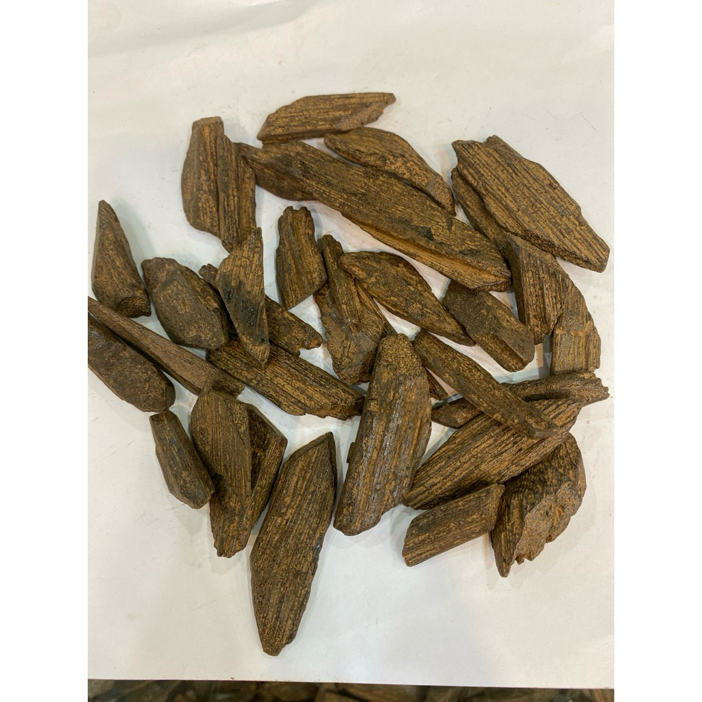 Kayu Gaharu Kalimantan sanai 250 gram
