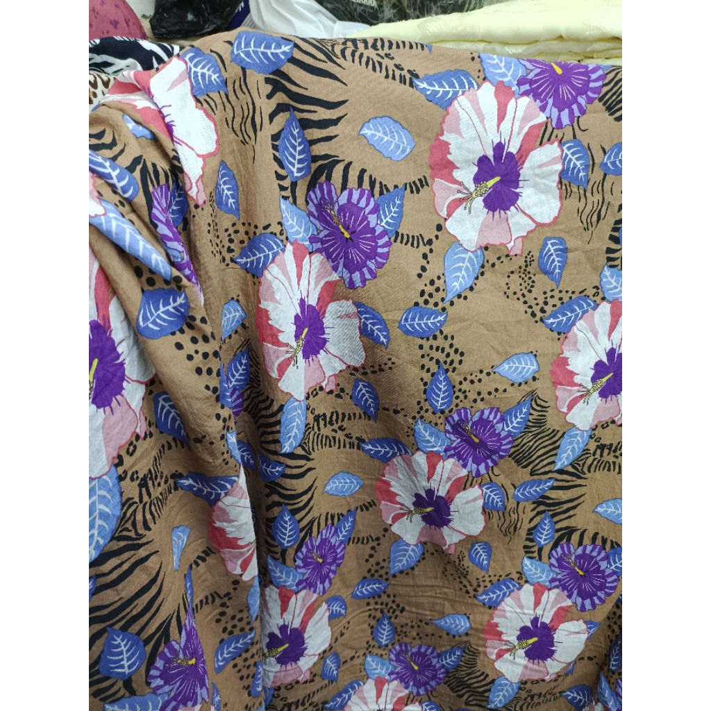 KAIN BAHAN KATUN SILKY MOTIF BUNGA SILKY PREMIUM LQB