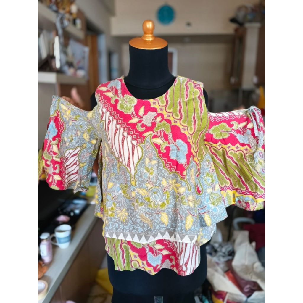 [preloved] TOP Sabrina batik