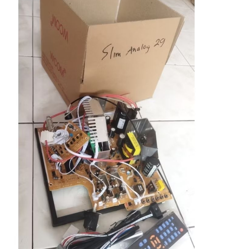 Mesin TV 29inch slim analog WCom