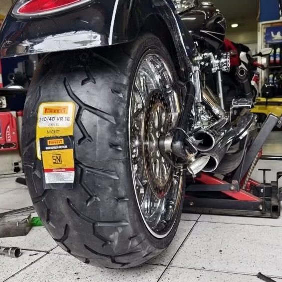 Pirelli Night Dragon 240/40.18. Ban belakang Harley Fatboy