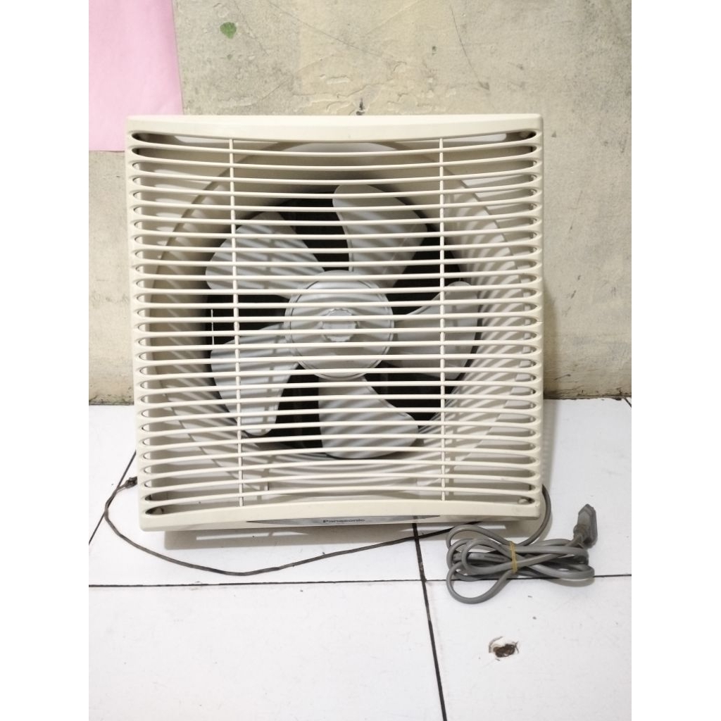 Exhaust fan ventilasi/dinding panasonic 10 inchi model FV-25 RUN 5 kondisi normal ( SECOND/BEKAS )