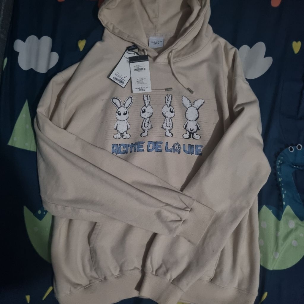 adlv preloved hoodie alien mugshot hoodie