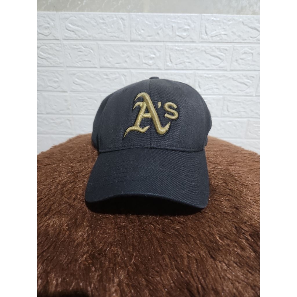 Baseball Cap MLB Logo A's