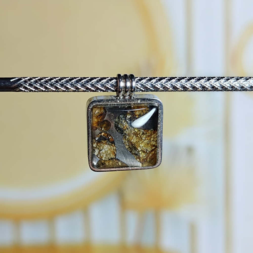 Natural Pallasite kenya Sericho Olive Meteorite 12mm Pendant Tipe 4 (4)