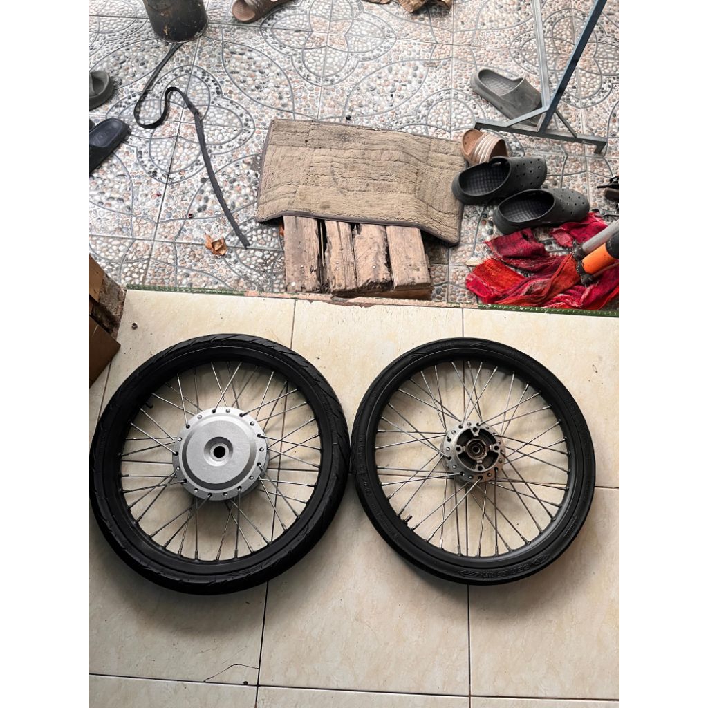 velg r17 vario 125