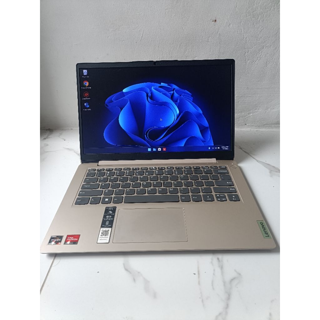 Lenovo Ideapad slim 1 ryzen 3 7000series