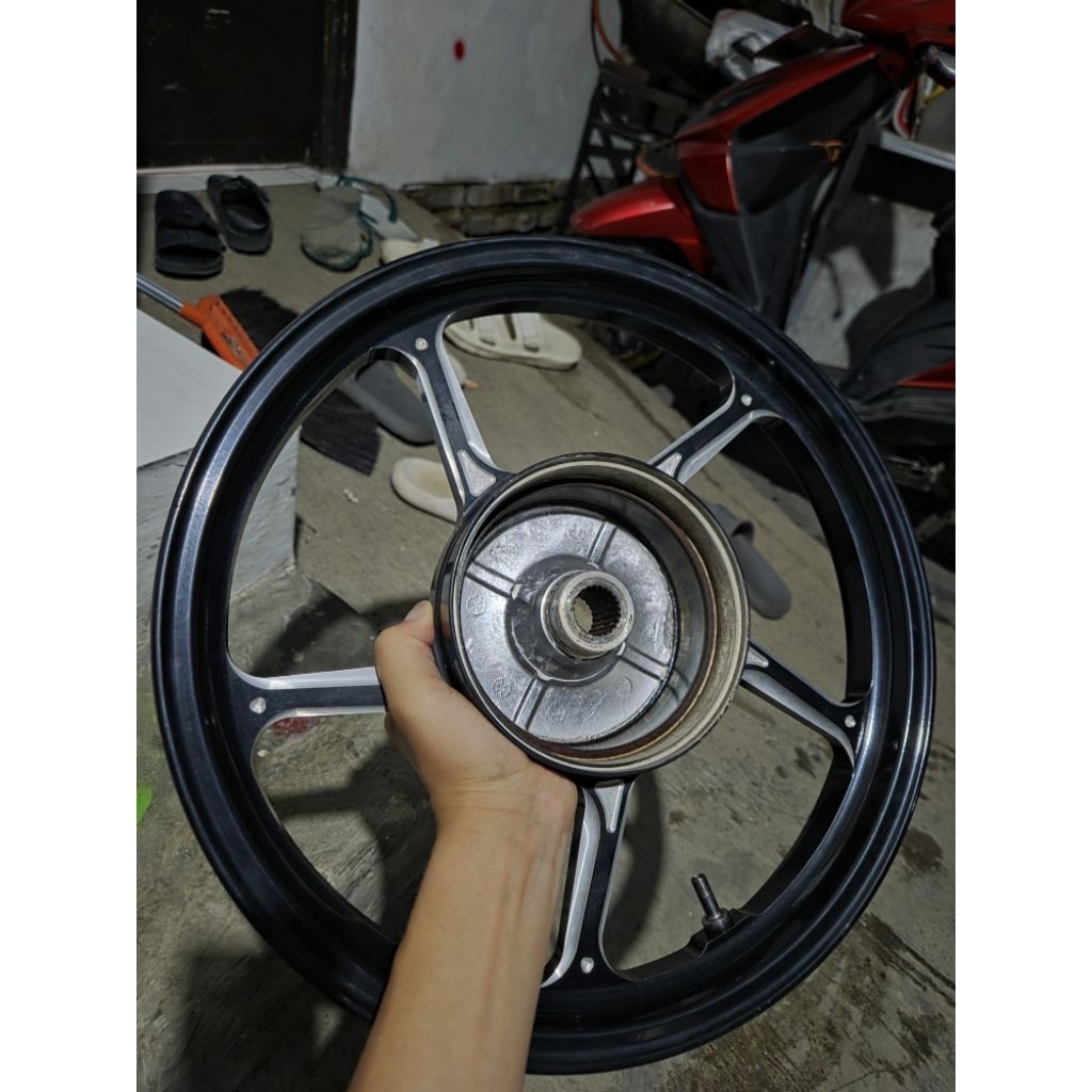 velg enkei vario ring 14